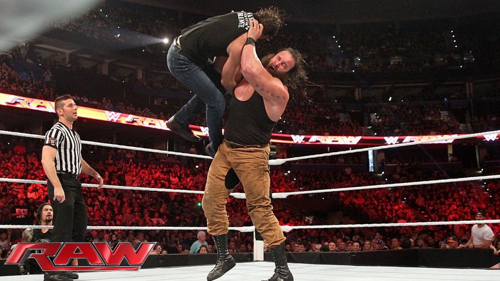 Dean Ambrose Vs. Braun Strowman: Raw, Aug. 31, 2015 - YouTube