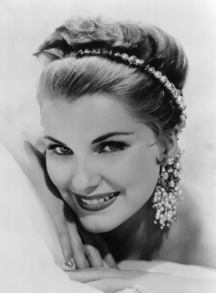 Debra Paget - Wikipedia