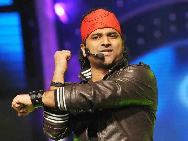 Devi Sri Prasad Shows His Love For Allu Arjun Once Again - Filmibeat
