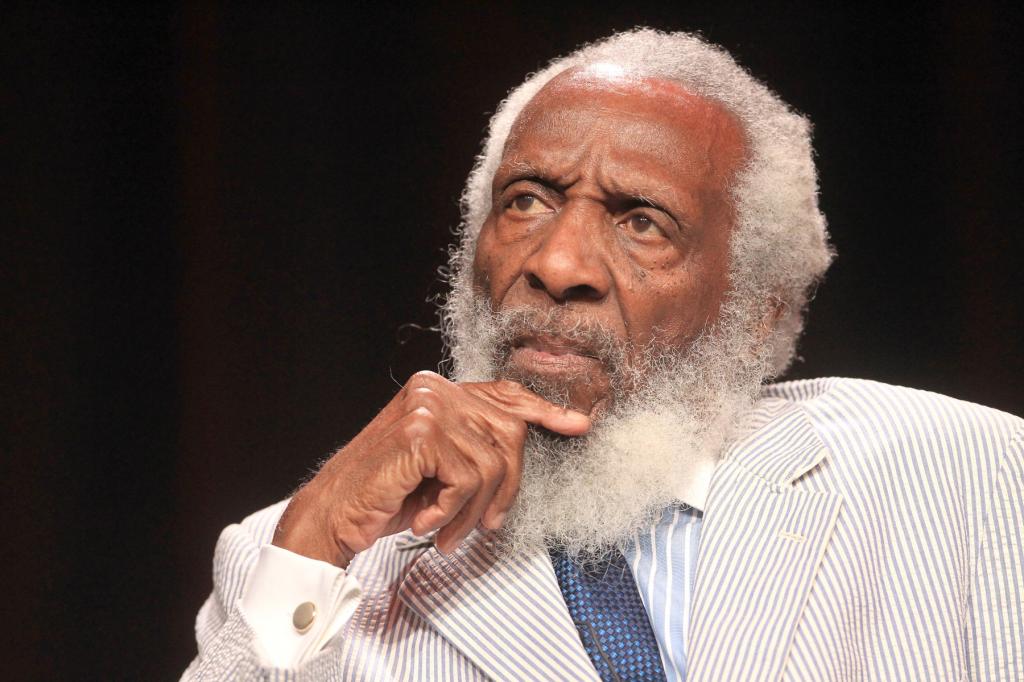 Dick Gregory Speaks On Racism In The Obama Era - Black Fu