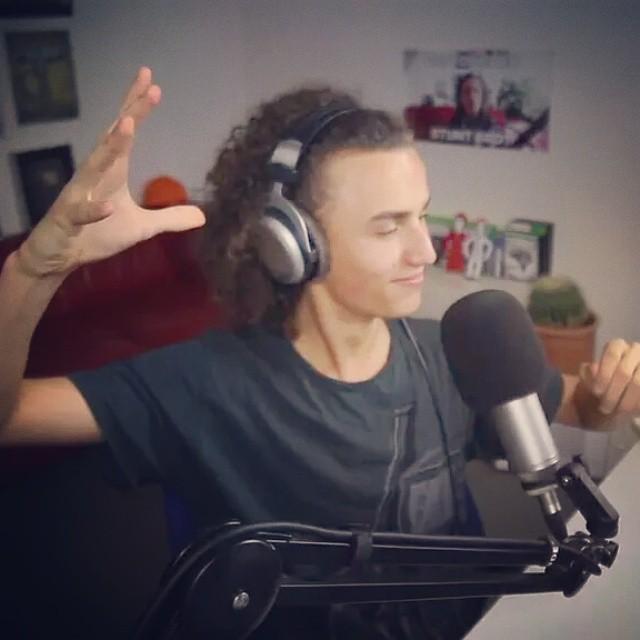 Drops The Mic* - Jordi Van Den Bussche (@kwebbelkop) - Instaliga