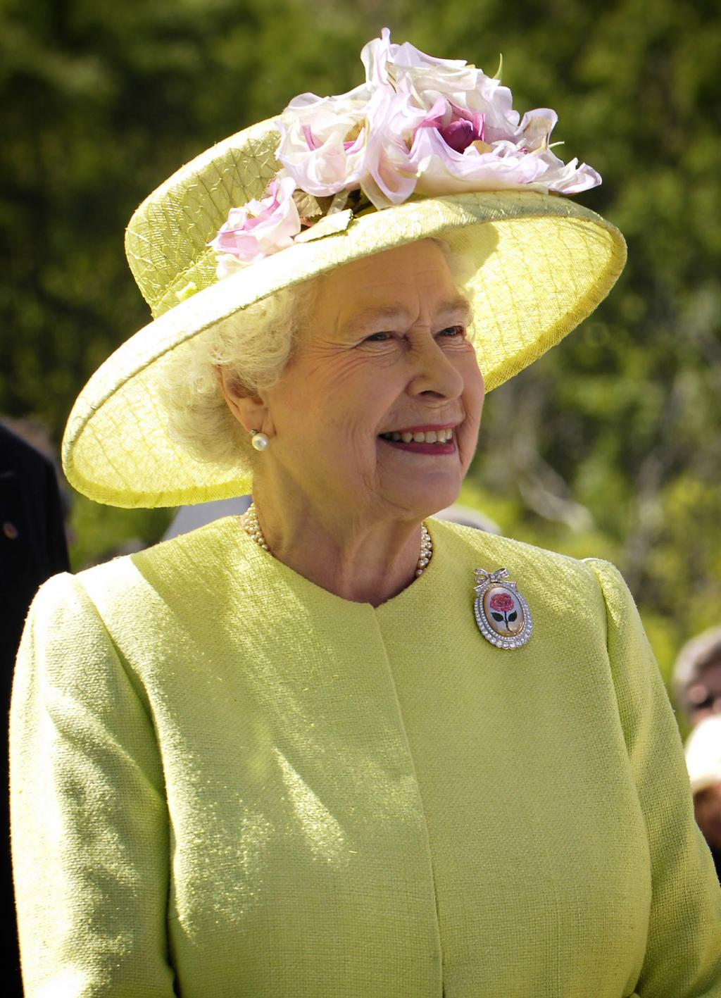 Elizabeth II - Wikipedia, The Free Encyclopedia