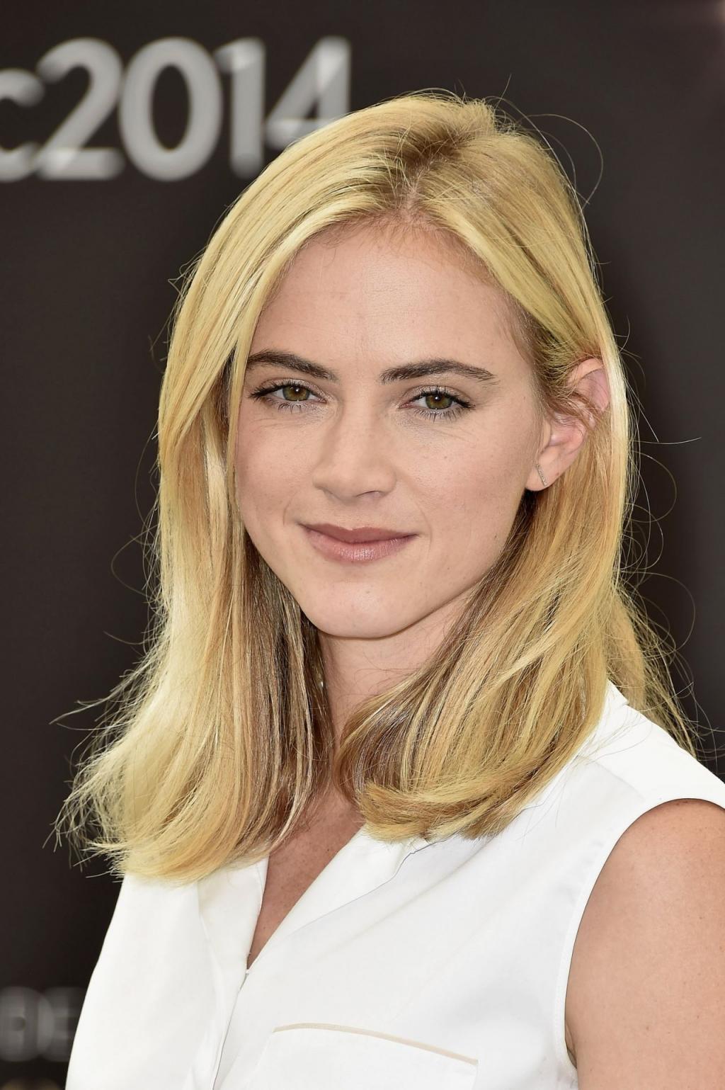 Emily-wickersham-2014-monte-carlo-tv-festival_2.jpg