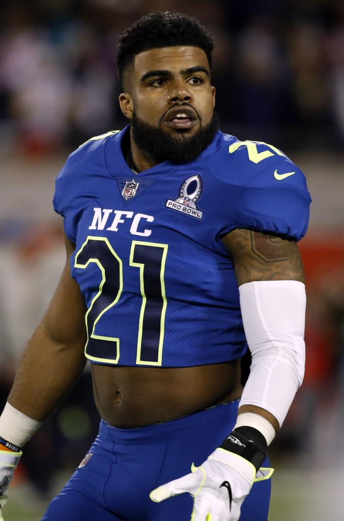 Ezekiel Elliott Brought Back The Crop Top For The Pro Bowl   For The Win
