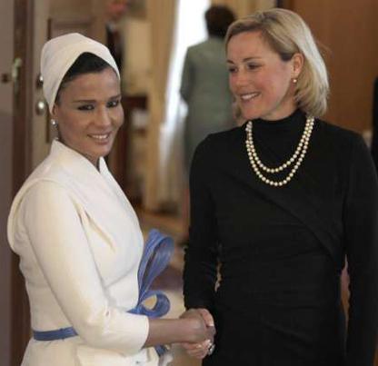 Fashion Icon Alert: Sheikha Mozah Bint Nasser Al Missned Of Qatar