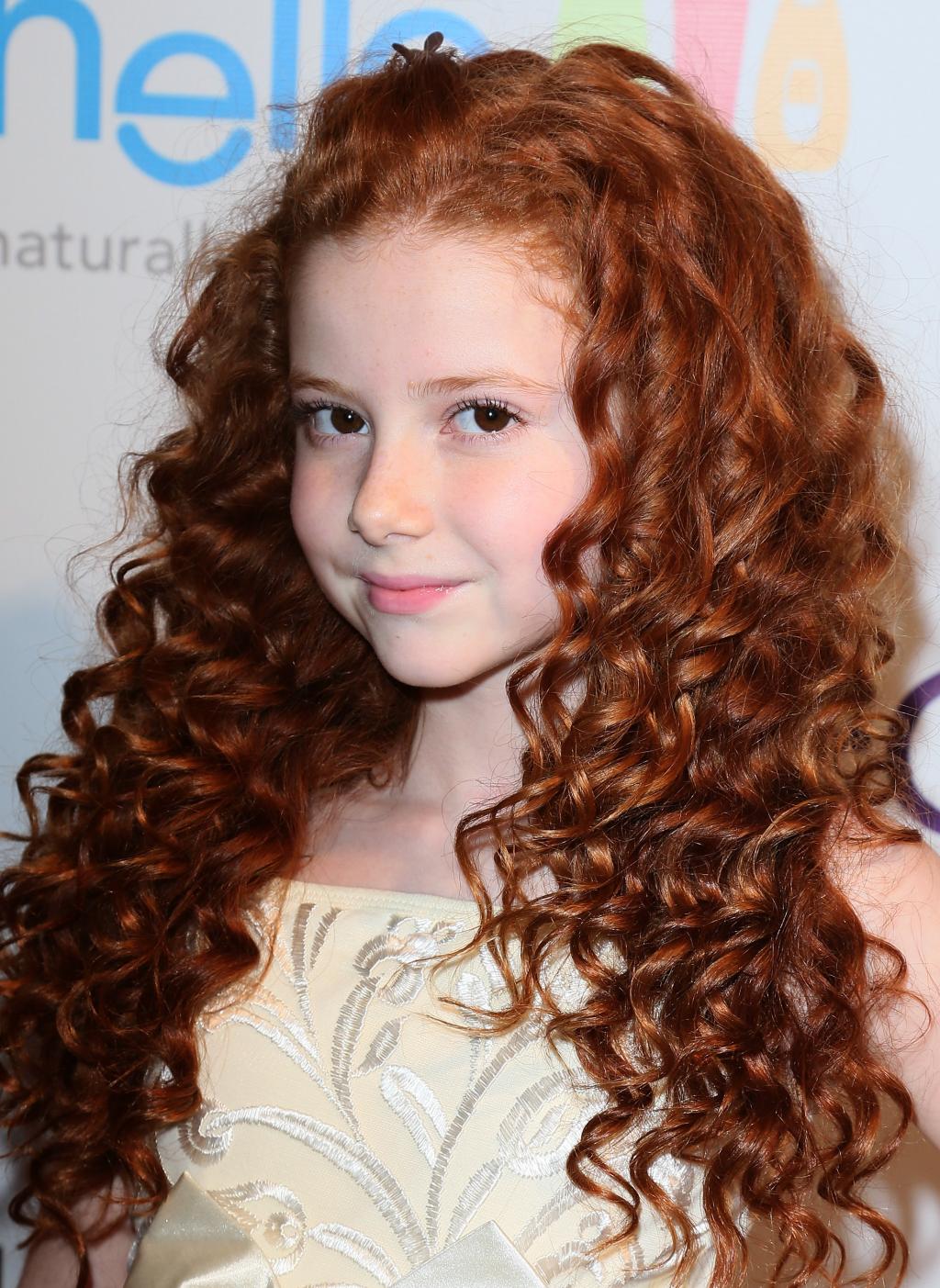Francesca Capaldi's Curly Hair Styling Tips: "Dog With A Blog