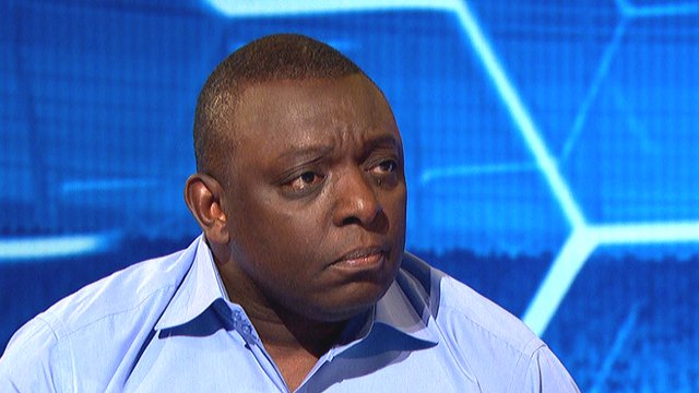 Garth Crooks Criticises 'petulant' Referee Mike Dean - BBC Sport