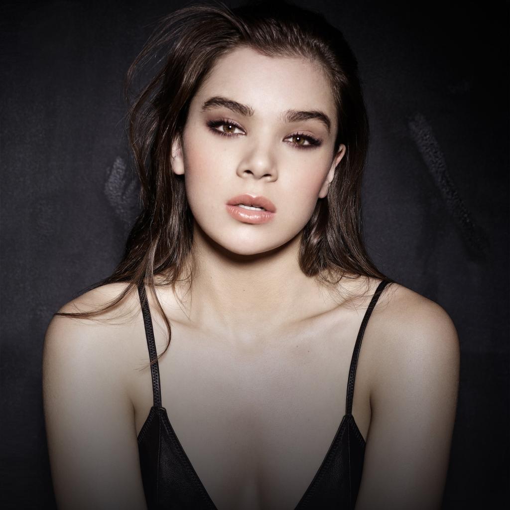 Hailee Steinfeld Drops Debut EP 'HAIZ'   Access Hollywood