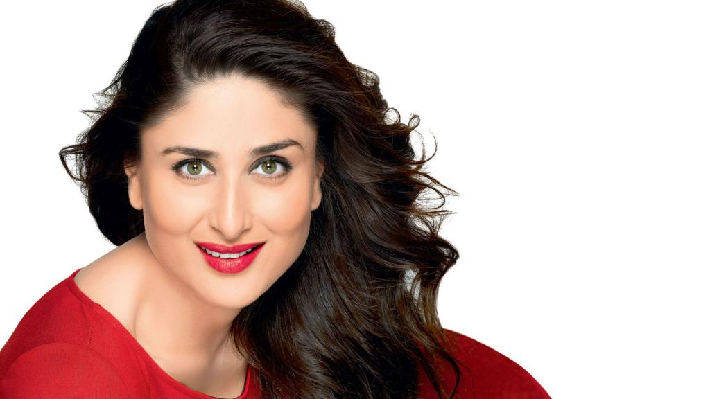 Here's The Secret Behind Kareena Kapoor's Glowing Skin