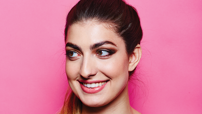 How YouTube Beauty Star Rachel Levin Keeps 7 Million Subscribers