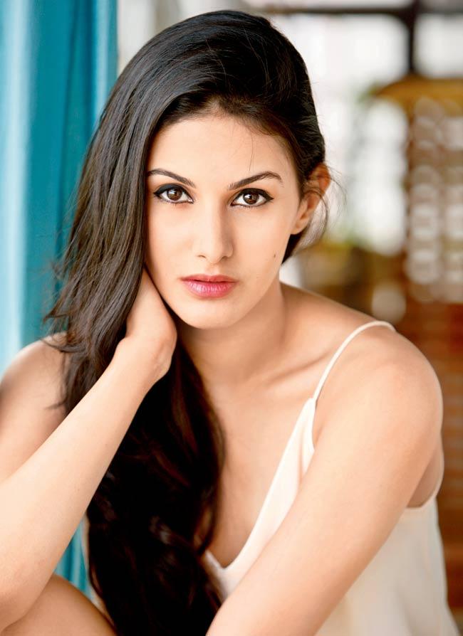 Interesting Amyra Dastur Facts About The Kung Fu Yoga Star