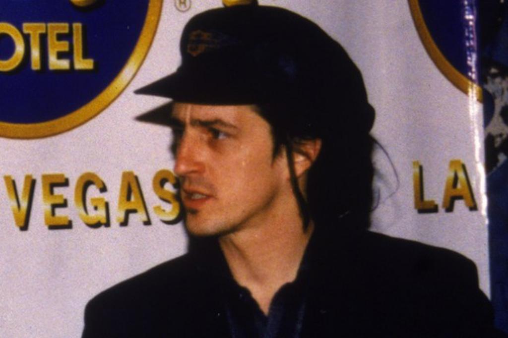 Izzy Stradlin News