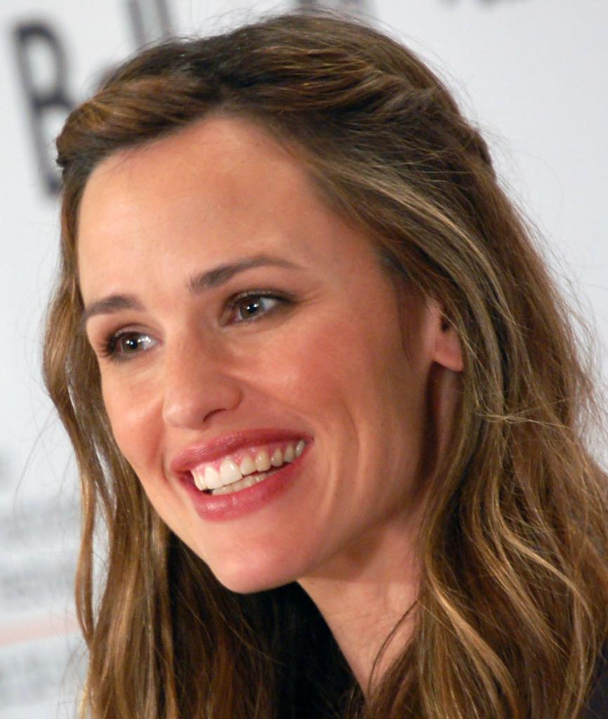 Jennifer Garner - photos and wallpapers