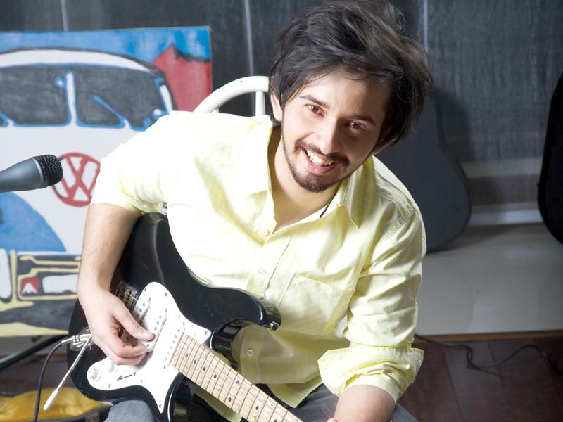 Jimmy Khan: Music Therapy - The Express Tribune