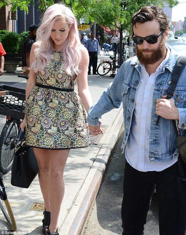 Kesha Shows Her Affection For Boyfriend Brad Ashenfelter In New