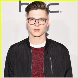 Kevin Garrett News, Photos, And Videos   Just Jared