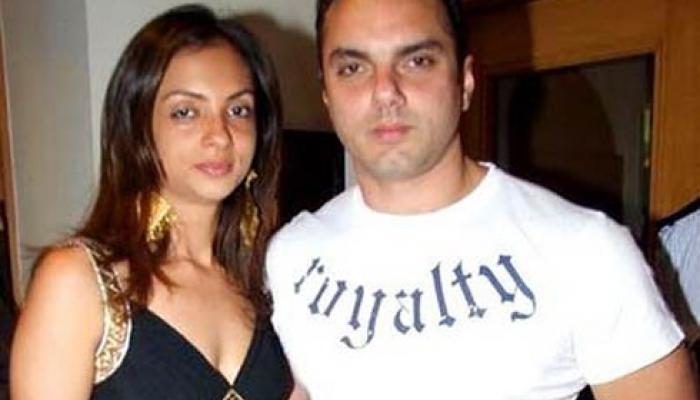 Khans And Their Hindu Wives   Zee News