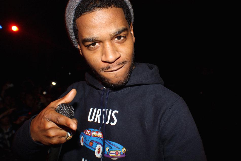Kid Cudi Calls Leakers    H*e A** N*ggas    For Leaking Old Track     Fist