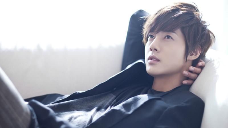 Kim Hyun Joong’s Child To Be Born In September, Reveals Mother In