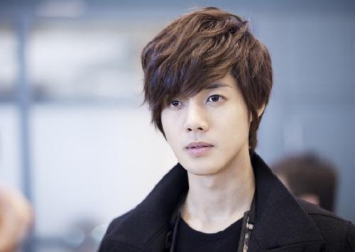 Kim Hyun Joong Claims Ex-Girlfriend Is Not Providing Sufficient