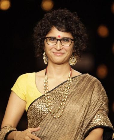 Kiran Rao Gives Motherly Support To Junaid - DesiMartini