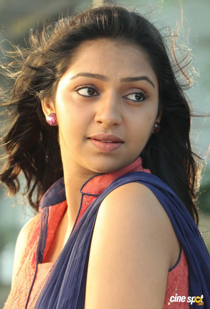 Lakshmi Menon (actress) Photos - Lakshmi Menon (actress) Photo