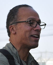 Lester Holt - Wikipedia, The Free Encyclopedia