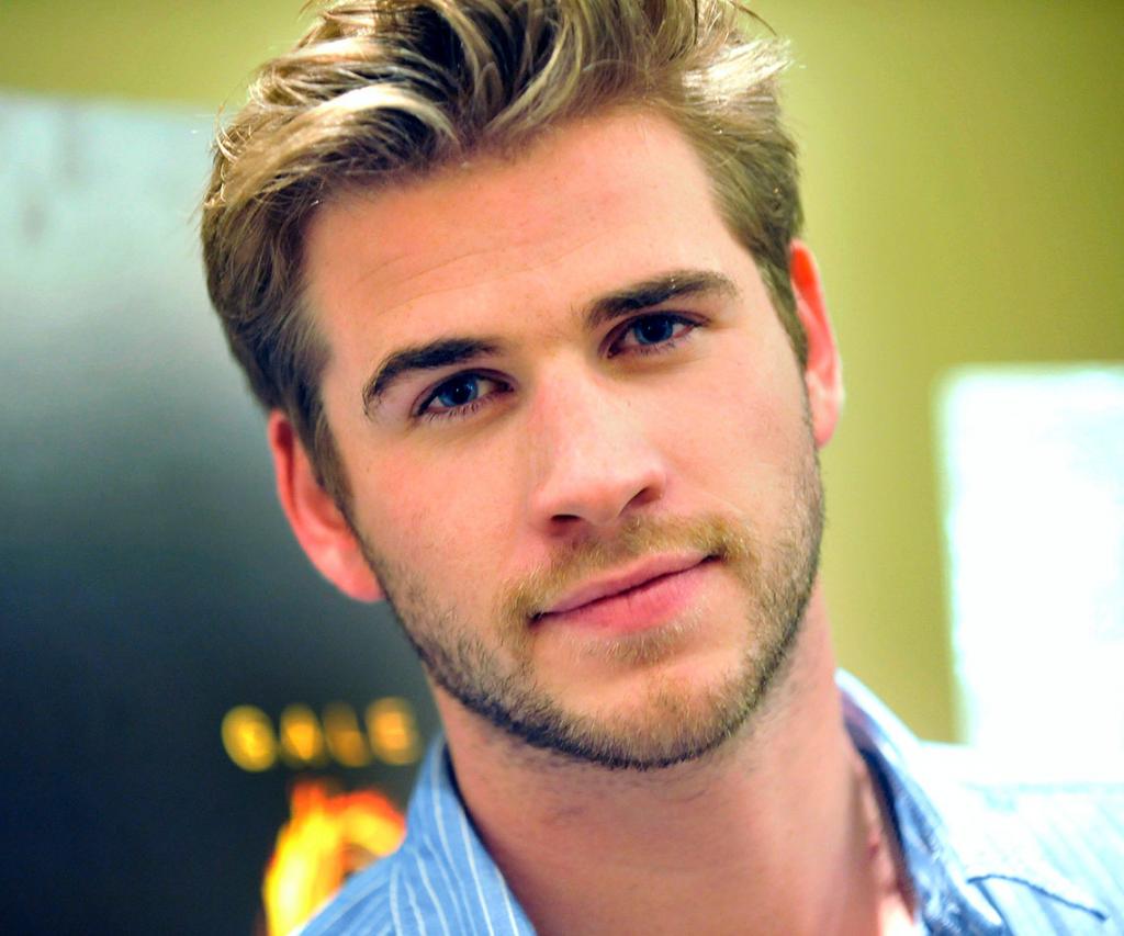 Liam Hemsworth's Hottest Moments   Woman's Day