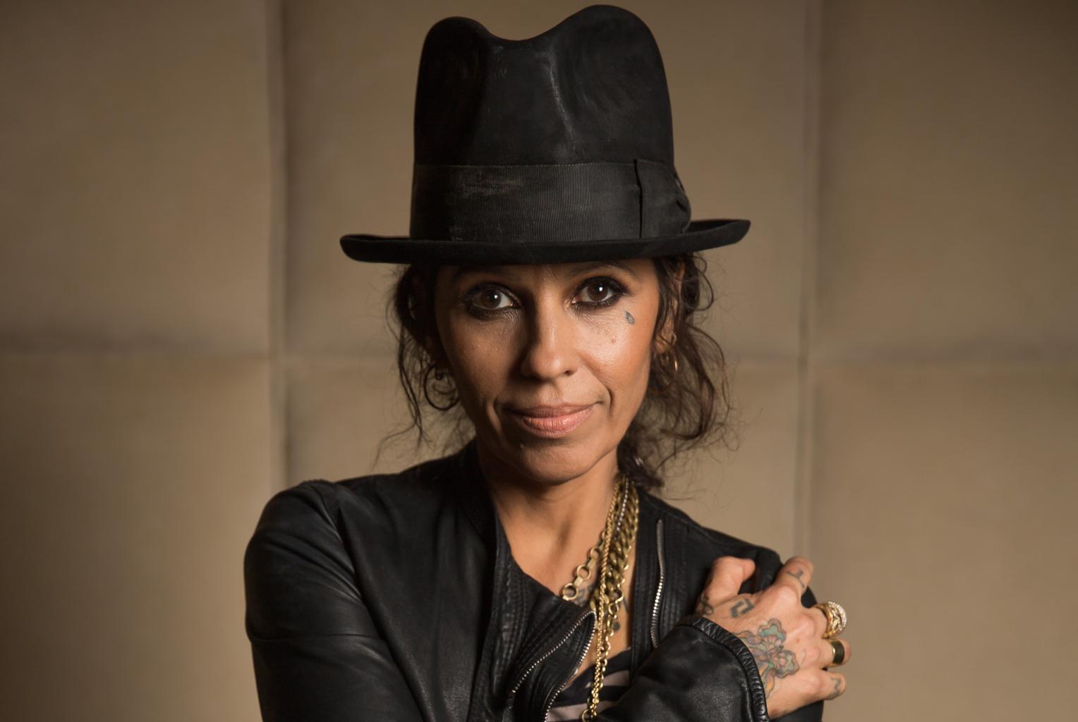 Linda Perry Net Worth - Richest Celebrities 2016