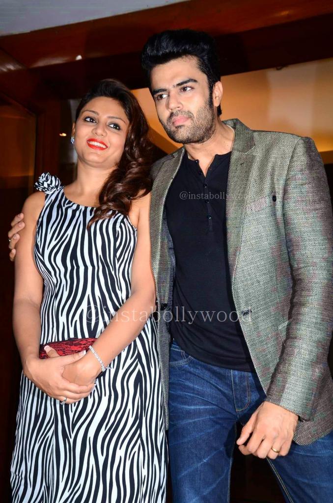 Manish Paul Pics With Wife Sanyukta Paul At His Birthday Bash