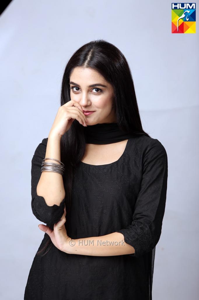 Mann Mayal Drama Cast Photoshoot Pictures