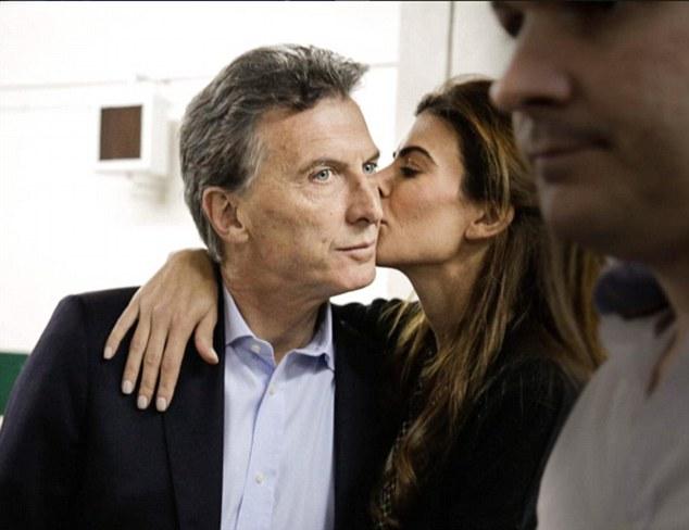 Mauricio Macri Admits Wife Juliana Awada She's 'insatiable' In Bed