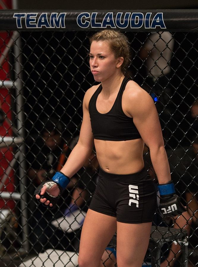 Amanda Cooper Photos and Images