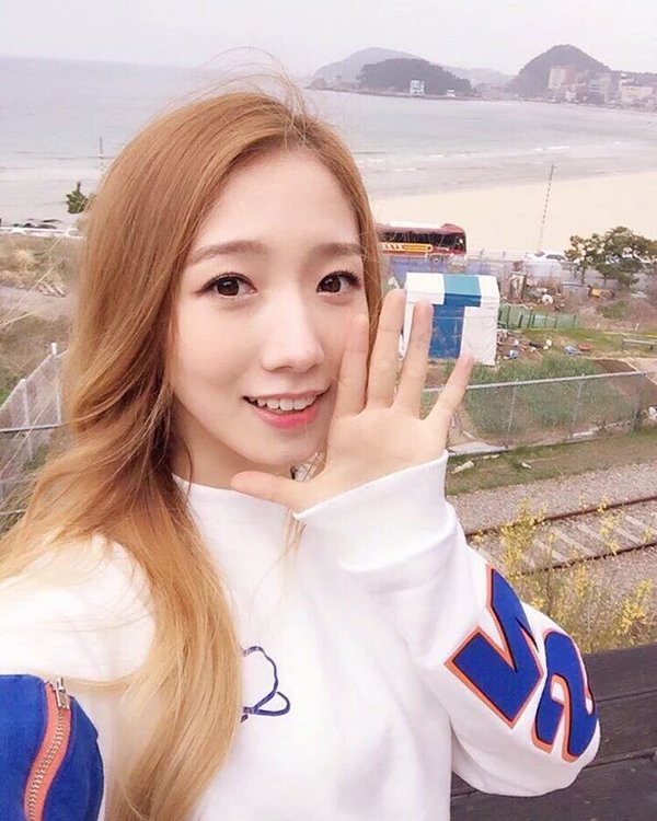 Mei Qi Photos and Wallpapers