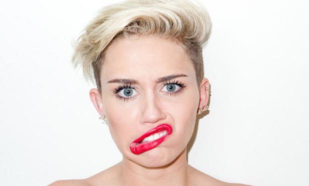 Miley Cyrus Shocks Everyone By Looking Normal     97.3 Coast FM