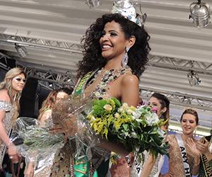 Monalysa Alc  Ntara    A Miss Piau   2017; Lara Entrega A Coroa, Mas
