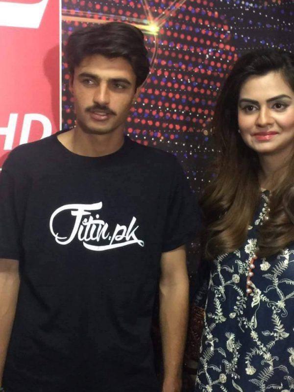 Morning Show Host Sundas Khan Talking With Arshad Khan Aka Mr