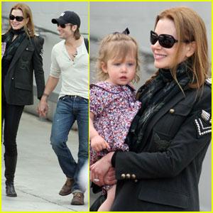 Nicole Kidman & Sunday Rose: Family Fun!   Celebrity Babies, Keith