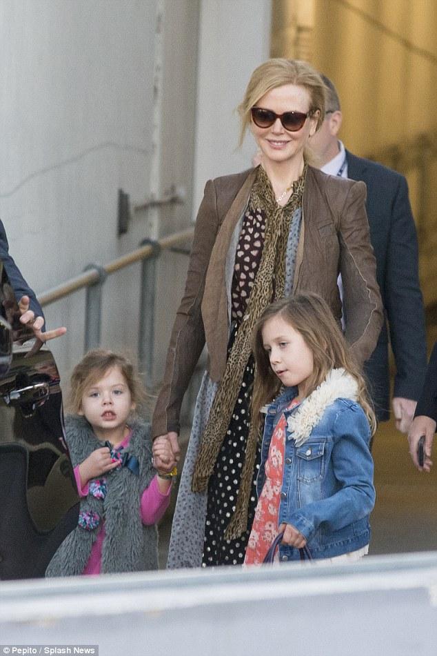 Nicole Kidman In Sydney With Daughters Sunday Rose And Faith