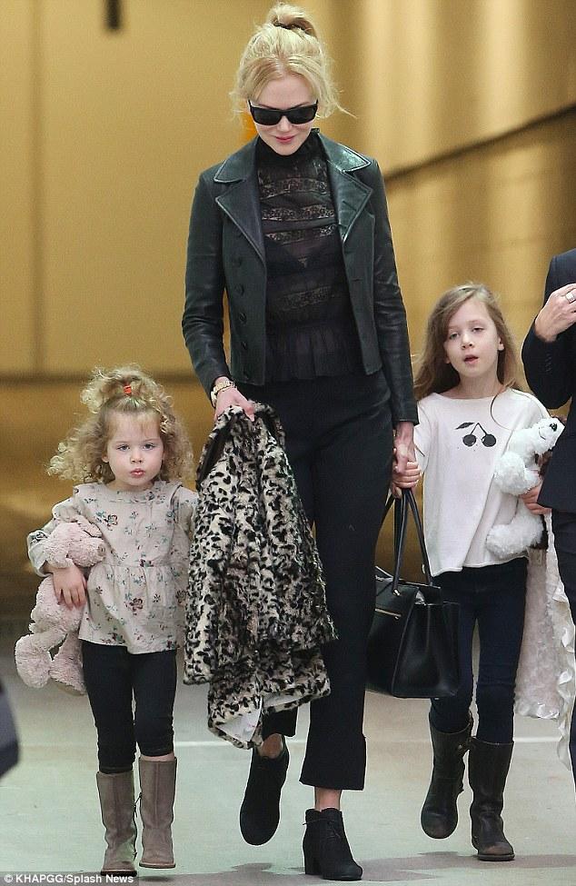 Nicole Kidman Lands In Sydney With Her Little Ladies Sunday Rose