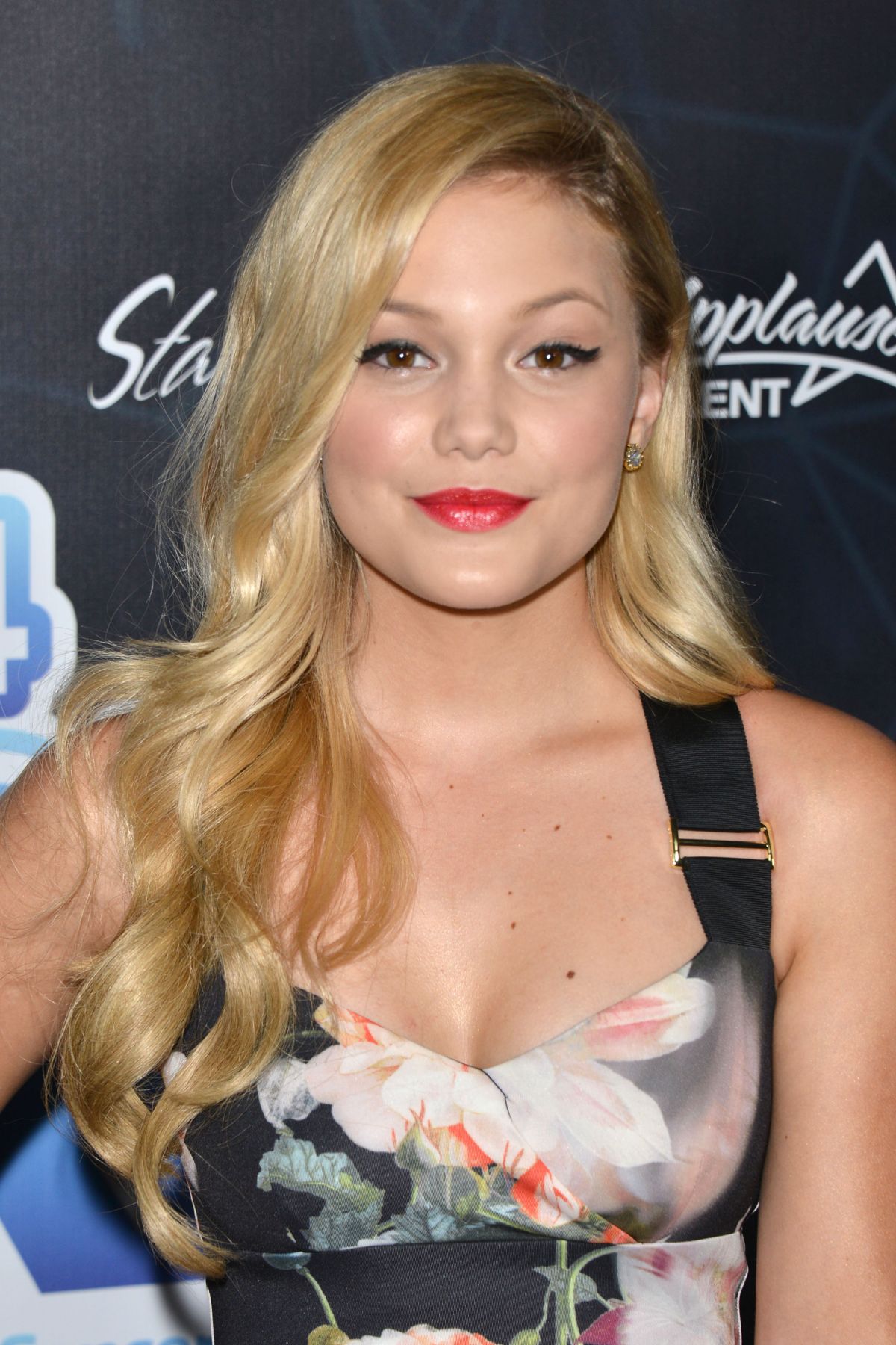 OLIVIA HOLT At Industry Dance Awards In Hollywood - HawtCelebs