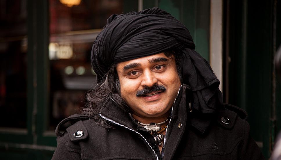 Pakistani Folk Singer Arif Lohar To Make Movie On Father Alam Lohar