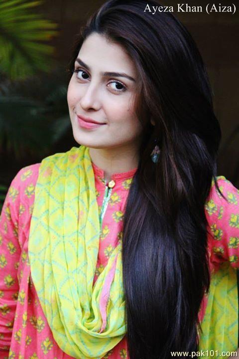 Pakistani Queens Who Have The Perfect Glowing Skin