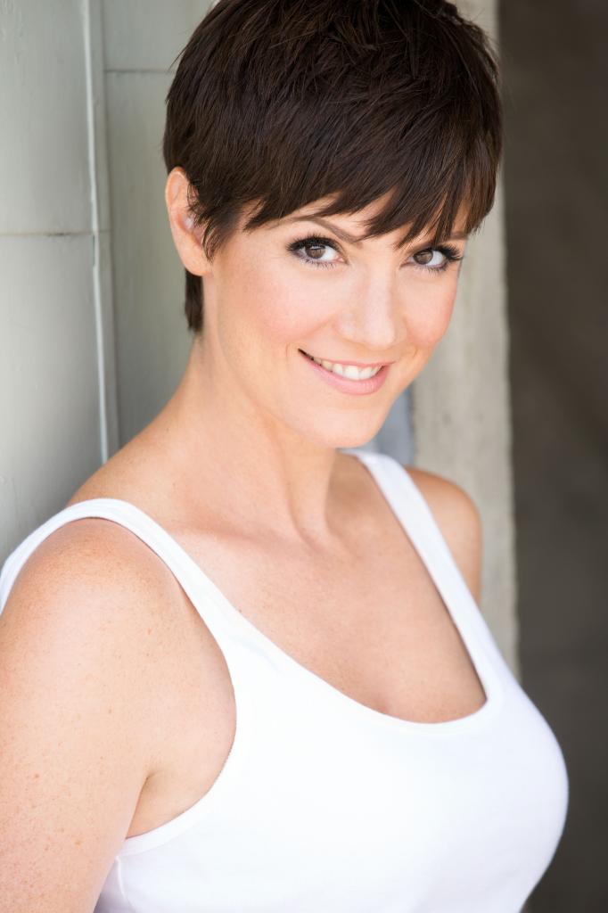 Pictures Of Zoe McLellan - Pictures Of Celebrities