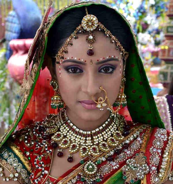 Pratyusha Banerjee Death Reason : Was Depression To Blame?   Catch News