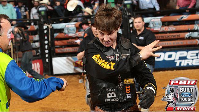 Professional Bull Riders - Lockwood Is Still Aiming For The