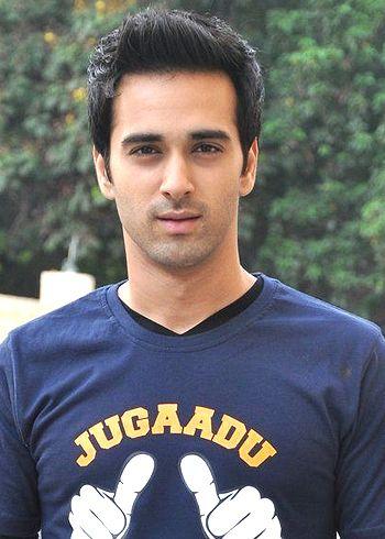 Pulkit Samrat Age, Weight, Height, Measurements - Celebrity Sizes