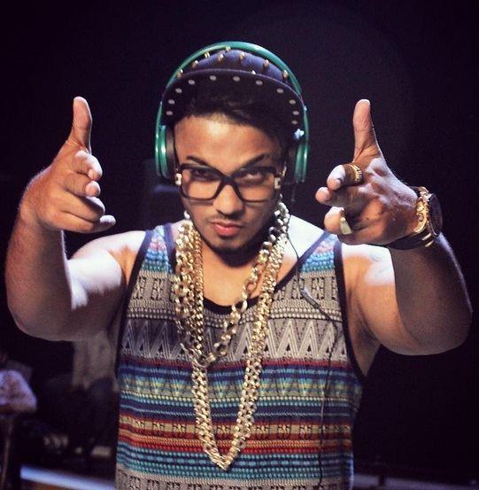 Raftaar (Singer) Height, Weight, Age, Affairs, Wife, Biography