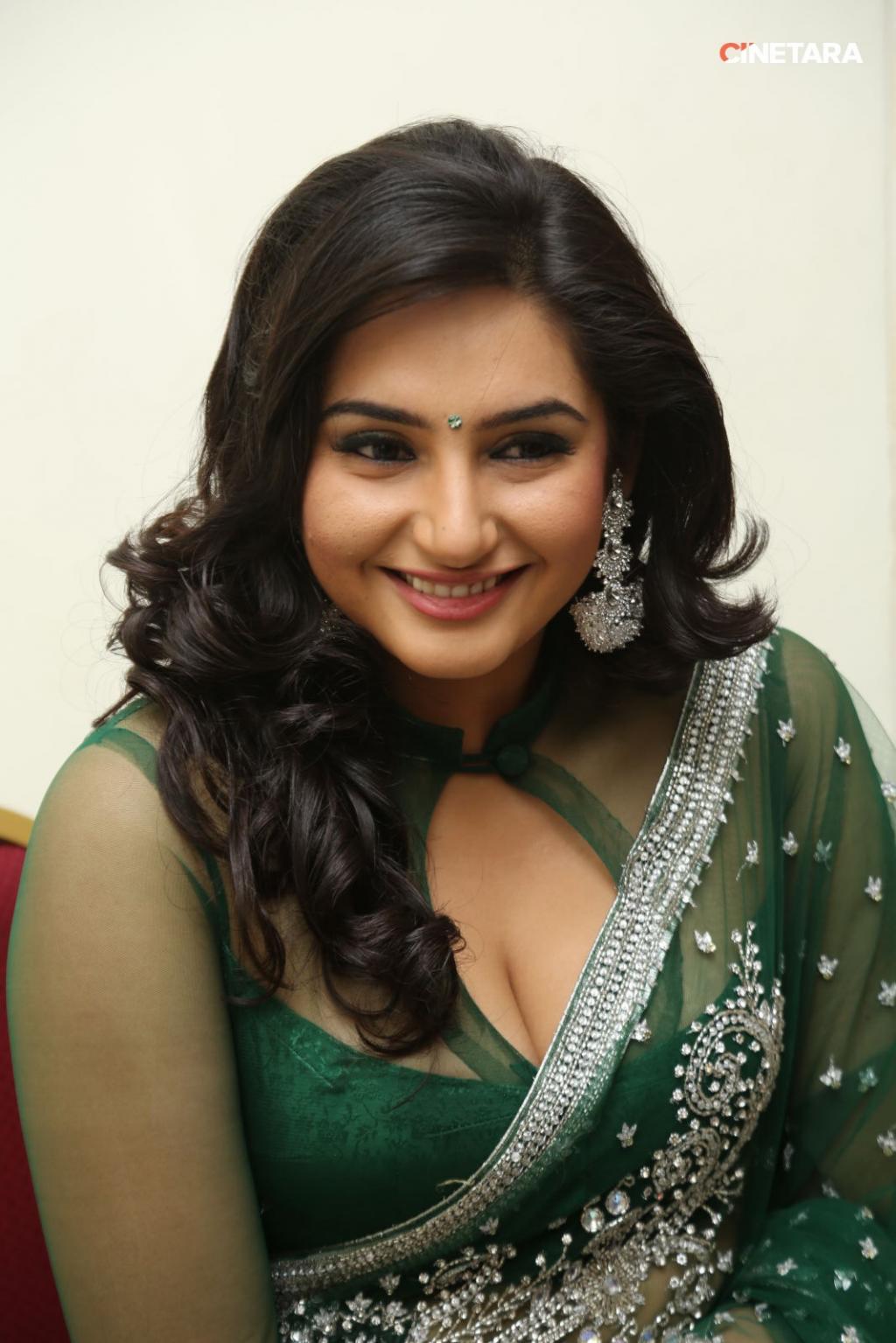 Ragini Dwivedi - Alchetron, The Free Social Encyclopedia