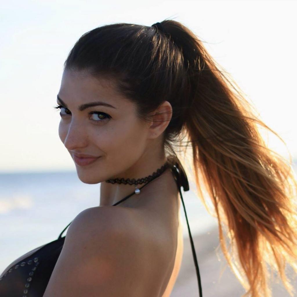 RCLBeauty101 Sends IMac To Fake Subscriber Giveaway Winner